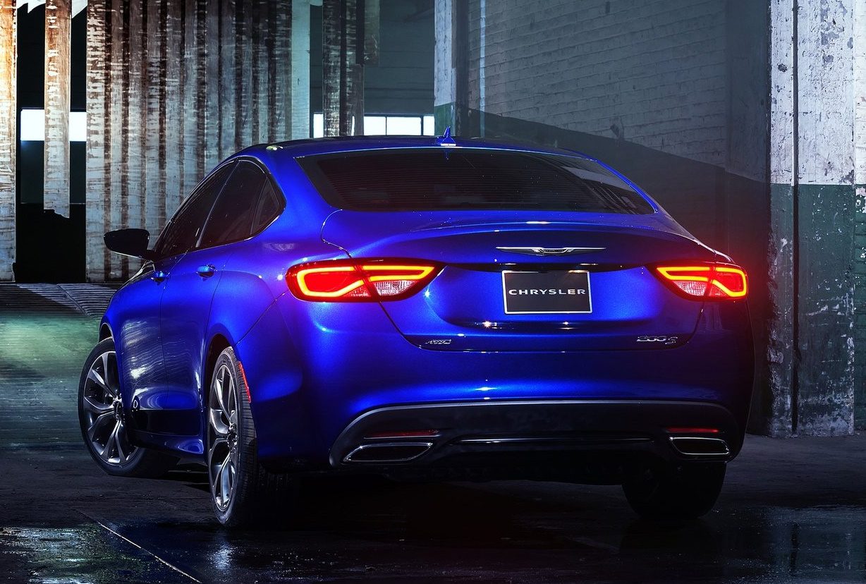 2015 Chrysler 200 3