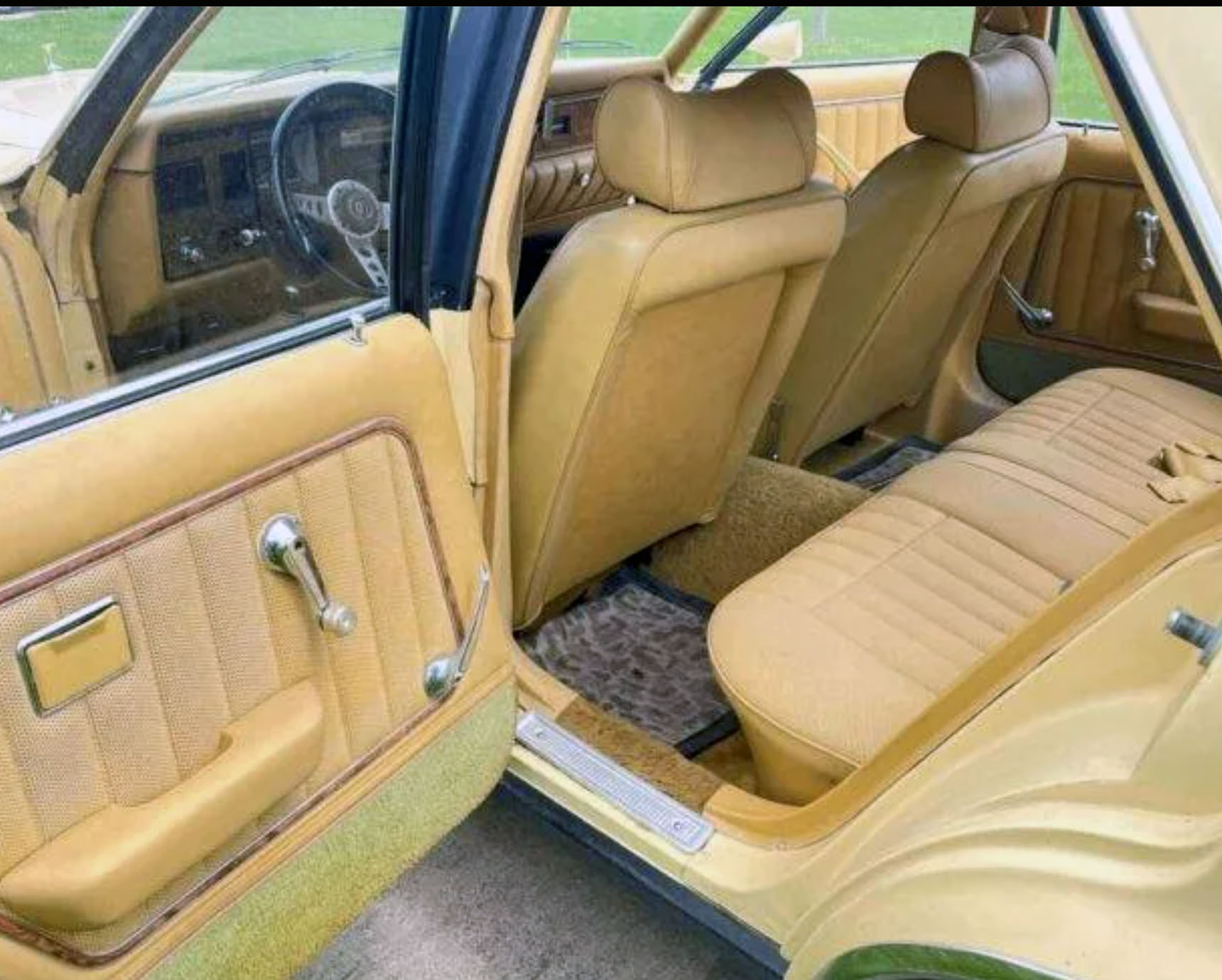 Granada Ess Rear Seat 12 31
